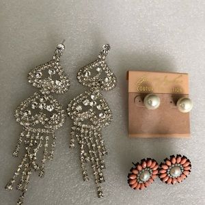 Earring Set (4 pairs of Statement earrings and a necklace)